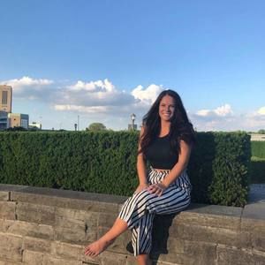 Meet your Posher, Danielle